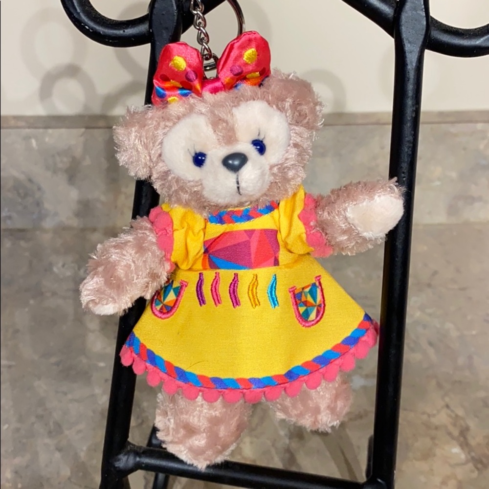 Shellie May Keychain - Duffy and Friends
